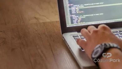 PHP Geliştiricileri Artık Yapay Zekâya Python Olmadan Erişebilecek