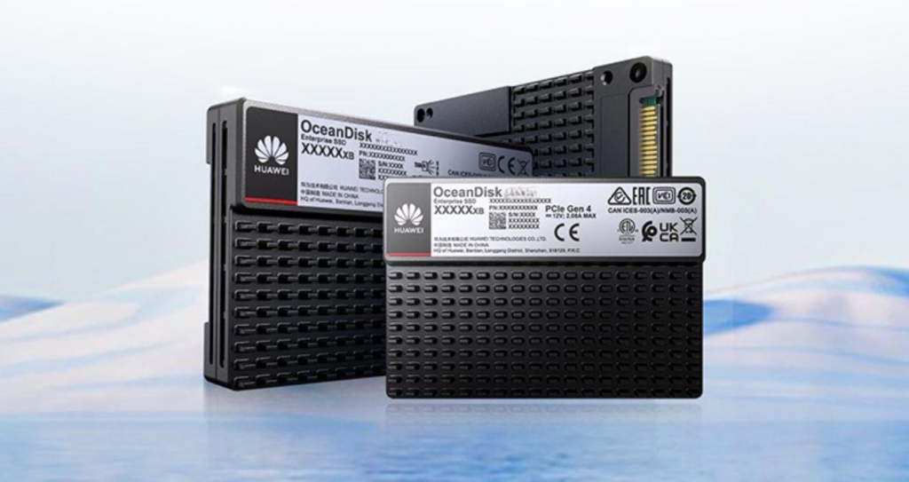 Huawei, ABD Yaptırımlarına Rağmen 122 TB SSD Depolama Birimini Tanıttı
